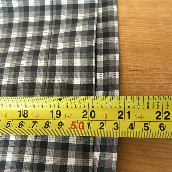 Nike Golf women’s plaid Bermuda length golf shorts size 12 - Picture 15 of 15